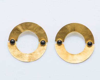 null Paire de boucles d’oreilles circulaires en or jaune 18 carats (750 millièmes)...