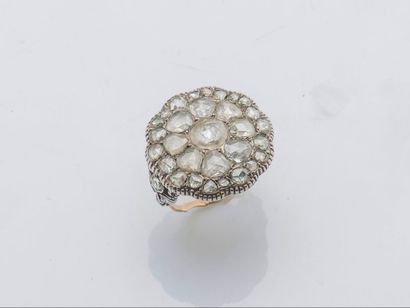 Button ring in 14 carat yellow gold (585...