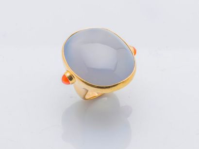 ADELLINE 18K yellow gold ring set with a large chalcedony cabochon and two cornelian...