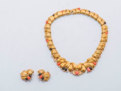 D’ORLAN Gilded metal half set composed of a necklace and a pair of ear clips with...