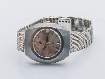 RADO vers 1970 Balboa V watch, the case in tungsten with cut-off sides, bezel and...