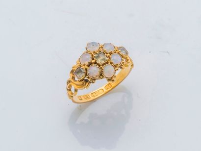14 carat (585 thousandths) yellow gold flower...
