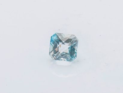 null Topaz on paper, rectangular cut-sided, weighing 7.07 carats.
