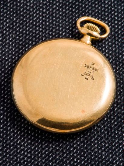 ZENITH Pocket watch in 18-carat yellow gold (750 thousandths). The background encrypted...