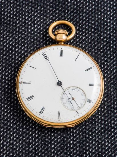 null Pocket watch in 18-carat (750 thousandths) yellow gold with a guilloché back....