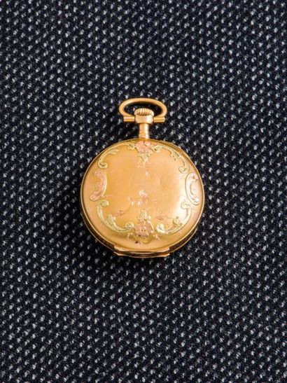 null Three-tone 18-carat (750 thousandths) gold necklace watch, late 19th century....