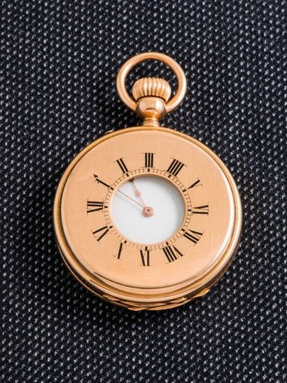 null Soap pocket watch with half hunting case in 18K yellow gold (750 thousandths),...