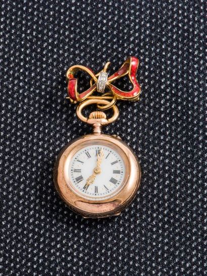 null Watch with a 14 carat (585 thousandths) yellow gold necklace and its enamelled...