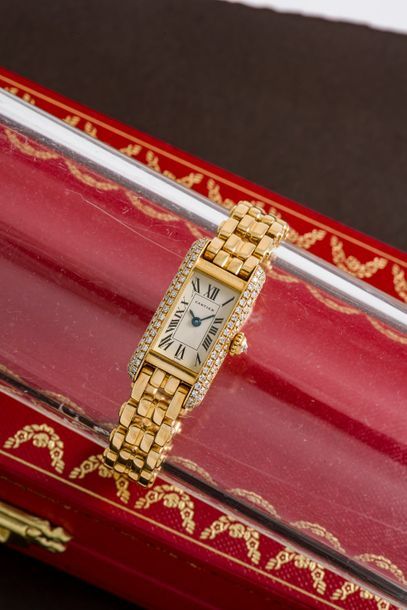 CARTIER (TANK JOAILLERIE / MINI MODÈLE – OR JAUNE RÉF. 828006), vers 2010

Montre...