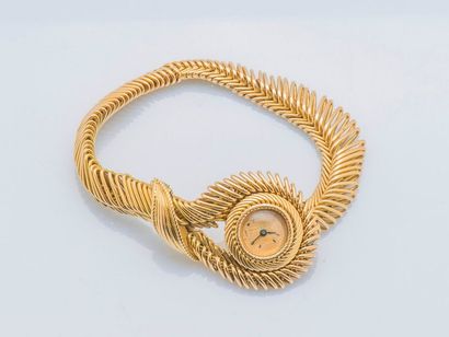 Boîtier VAN CLEEF & ARPELS Montre bracelet de dame en or jaune 18 carats (750 millièmes),...