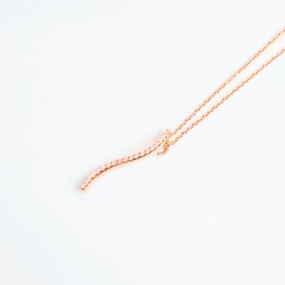 null Necklace in 18 karat pink gold (750 thousandths) composed of a chain and a pendant...