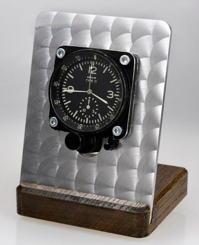 DODANE DODANE (BOARD COUNTER - TYPE 11), circa 1960 
 
Aircraft dashboard chronograph...