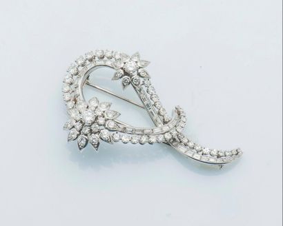 null Broche ruban en platine (950 millièmes) et or gris 18 carats (750 millièmes)...