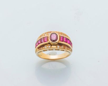 null Band ring in 18 carat yellow gold (750 thousandths) set with an oval ruby ​​enhanced...
