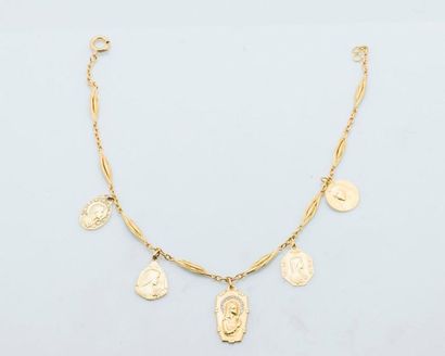 null NON VENU
Collar necklace in 18 carat yellow gold (750 thousandths) with large...