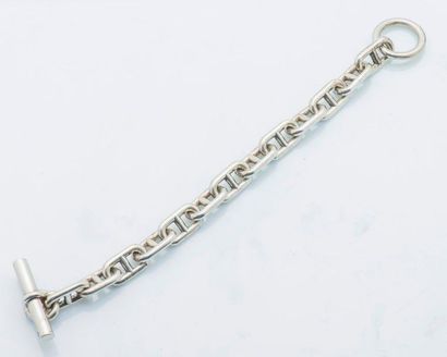 HERMÈS Bracelet chaîne d’ancre en argent (925 millièmes). Signé. Poinçon d’orfèvre...