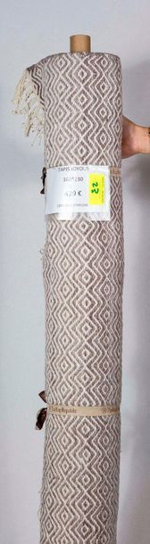 null Synthetic carpet beige and taupe color diamond decor (429€ shop)

160x230 c...