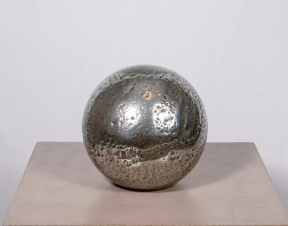 null Lampe boule en verre argenté (199€ boutique)

H : 24cm
