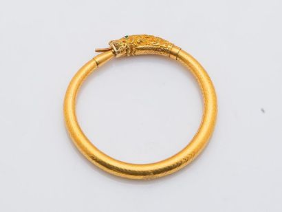 null Bracelet jonc ouvrant à maille serpent souple en or jaune 18 carats (750 millièmes)...