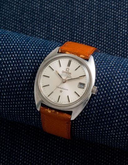 OMEGA - Constellation - vers 1970 Steel barrel-shaped case, screwed back with the...