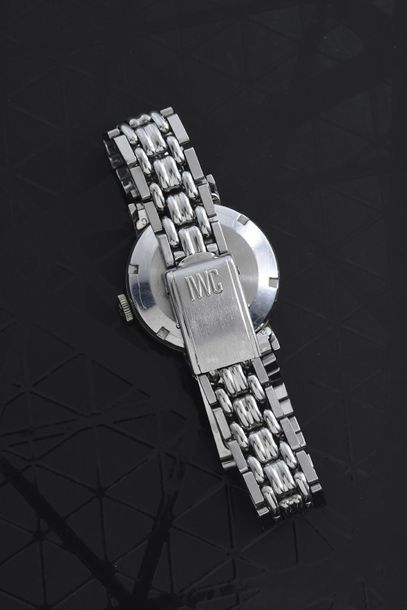 IWC IWC (Lady Sport Ingénieur – Automatique réf. 2228), vers 1970

Montre de femme...