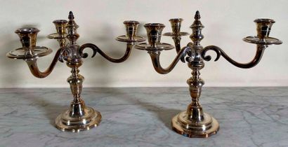 null Pair of 3-light candelabra in silver bronze 

H. 24 cm 