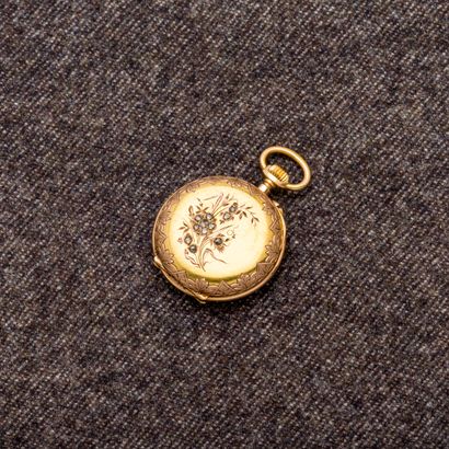 null Neck watch in 18 c yellow gold (750 thousandths). The case-back is decorated...