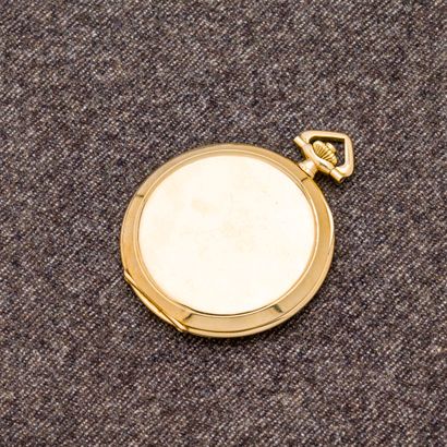 LONGINES Soap pocket watch in 18-carat (750 thousandths) yellow gold with numeral...