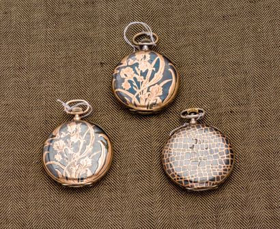 null Set of three soaps MOVADO pocket watches in niello silver comprising : 

- Silver...