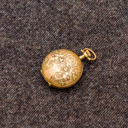 null Montre de col en or rose 18 carats (750 millièmes), fin du XIXème siècle. A...