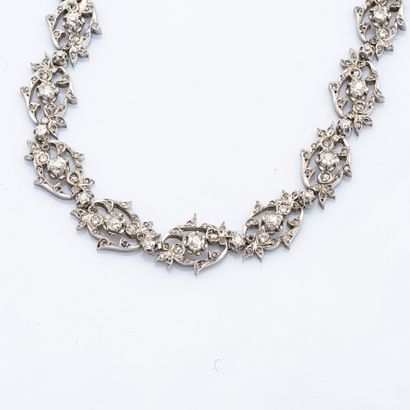 null Necklace in platinum (950 thousandths) and 18 karat white gold (750 thousandths)...