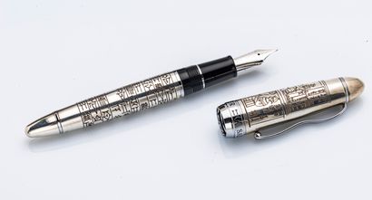 SAILOR Pen - model Sumer

Fountain pen in silver (800 mils) size M, with Sumerian...