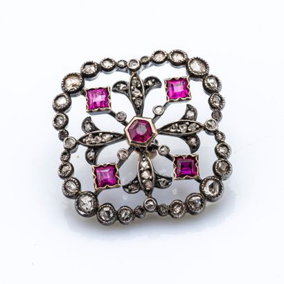 null Silver pendant (800 thousandths) decorated with five calibrated rubies mounted...