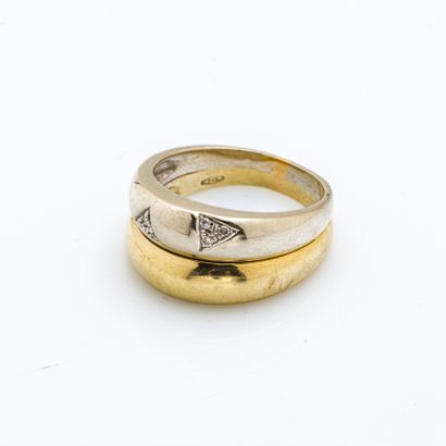 null Double rush ring, the first in 18K yellow gold (750 thousandths), the second...