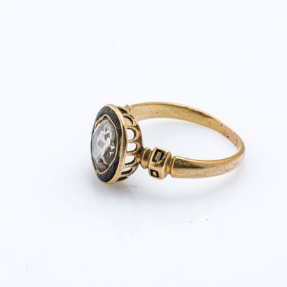 null Ring in 18 karat yellow gold (750 thousandths) set with a rose-cut diamond set...