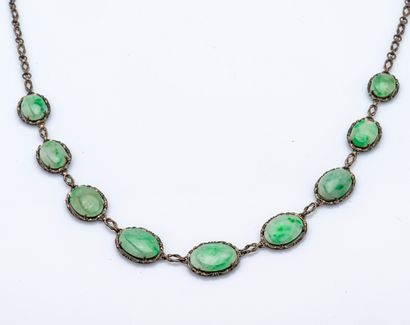 null Silver necklace (800 thousandths) decorated with nine medallions set with jadeite...