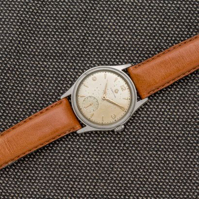 null CERTINA, circa 1950 

Steel bracelet watch with clip-on back. Cream dial (oxidation)...