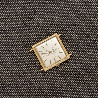UNIVERSAL GENEVE Watch case in 18-carat (750 thousandths) yellow gold, square shape...