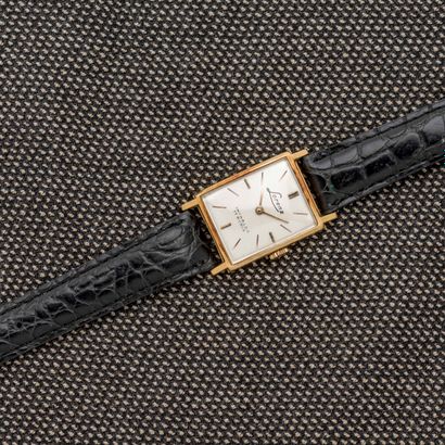 LORENZ Montre bracelet rectangulaire en or jaune 18 carats (750 millièmes). Le cadran...