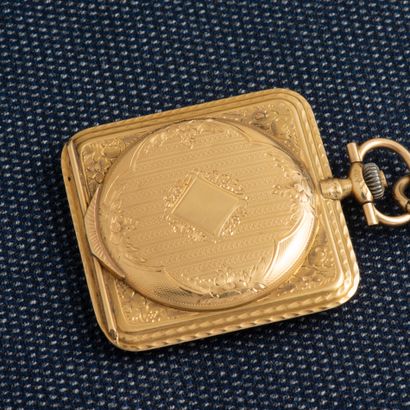 LIP Pocket watch in yellow gold 18 carats (750 thousandths), signed beige dial, hands...