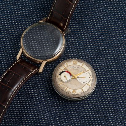 JAEGER-LECOULTRE FUTURMATIC, About 1950

Round watch in gold-plated metal with clip-on...