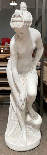 null Diane at the bath 

Reconstituted stone sculpture 

H. 105 cm