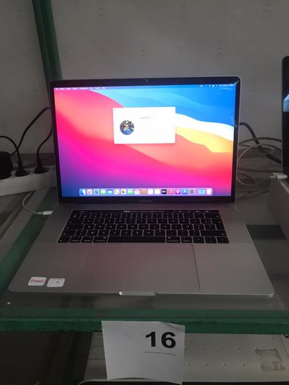 null 1 laptop APPLE Macbook Pro model A1990 with charger 

Legal costs: 14.28% incl....