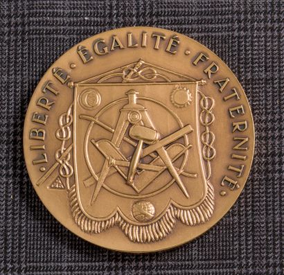 ARTHUS BERTRAND Médaille commémorative en bronze pour le 275ème Anniversaire de la...