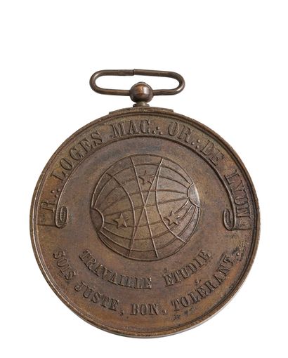 null Médaille en bronze portant l’inscription R.Loge Maç. Orient de Lyon pour le...