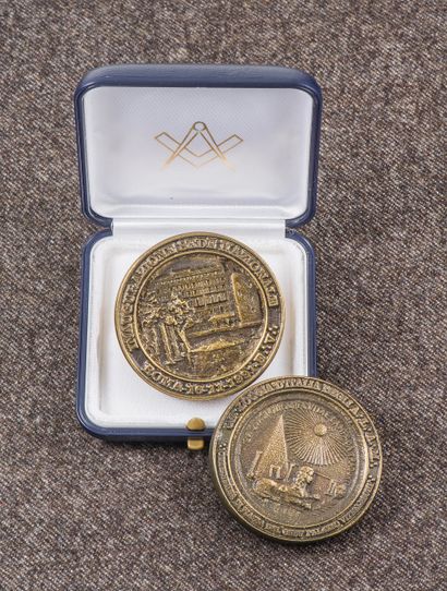 null Lot de 3 médailles en bronze Grande Loge d’Italie Roma inauguration 16 11 1991,...