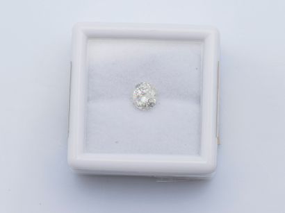 null Diamant sous scellé de taille ronde pesant 0,64 carat de couelur H, pureté I3...