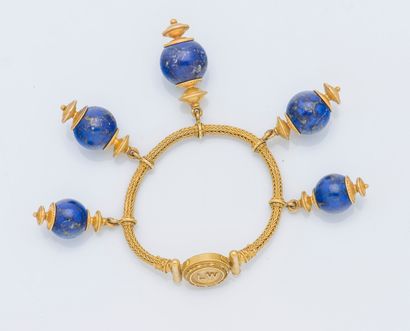 null Neoclassical bracelet in the taste of the antique in 18K yellow gold (750 ‰)...