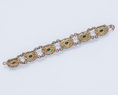 null Bracelet en argent (925 ‰) composé de six motifs ajourés sertis d’un strass...