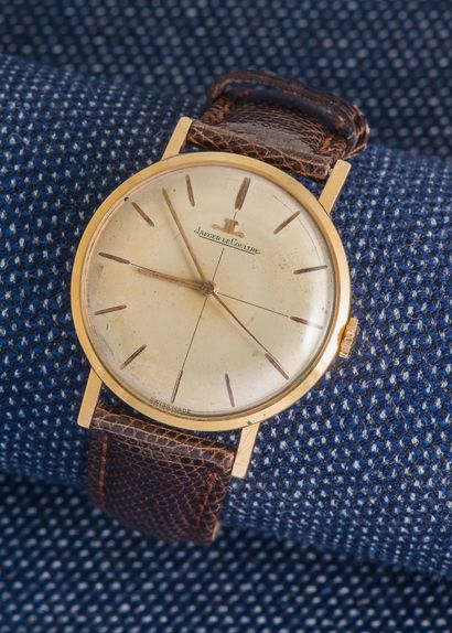 JAEGER LE COULTRE Classic 18K yellow gold (750 ‰) watch, the round one-piece case,...